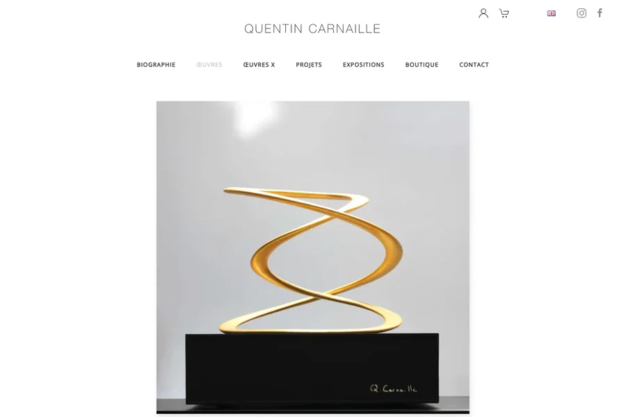 Capture de la page d'accueil du portfolio WordPress bilingue de Quentin Carnaille avec navigation et oeuvres sélectionnées